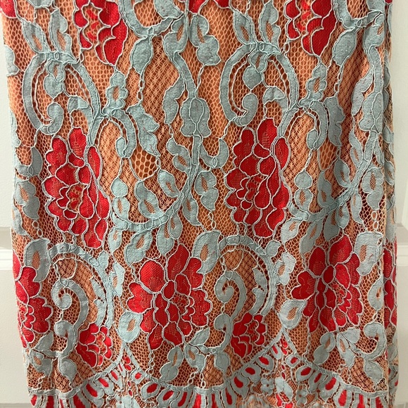 Storia Elegant Lace Midi Dress in Coral and Light Blue - Picture 6 of 9